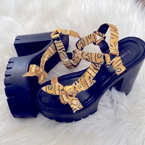 Lemonade yellow bandanna platform sandals heels - Picture 10 of 10
